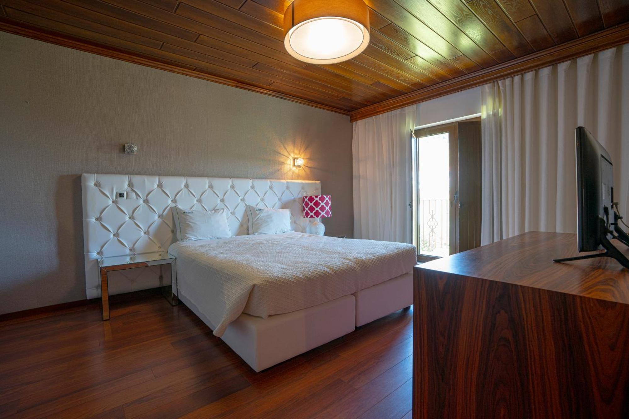Valonquinta - Agro Hotel & Spa Vila Flor Bagian luar foto